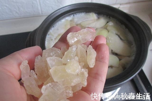 桃羹|这水果遇到别手软,2块钱一斤,多买点囤起来,以后就越来越少了