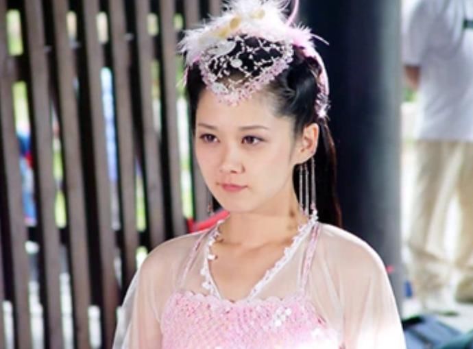 演过"公主"的4位演员,前三个都在模仿,最后一个才是真的