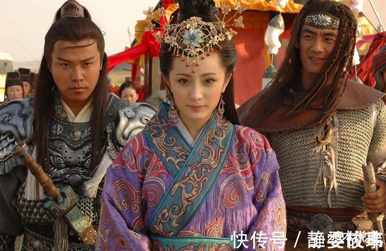 莫高窟#王昭君死后,匈奴人为她做了什么莫高窟一幅壁画,让人细思极恐