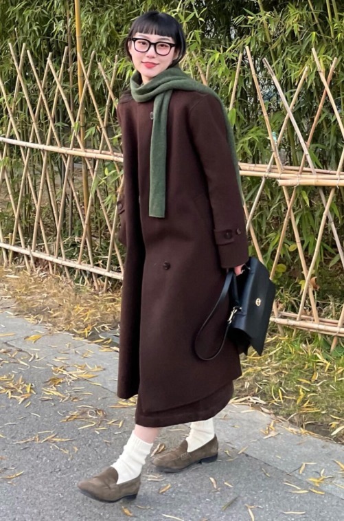 搭配 讲真的,冬天还是穿毛呢大衣更洋气,这些搭配温柔优雅又有格调