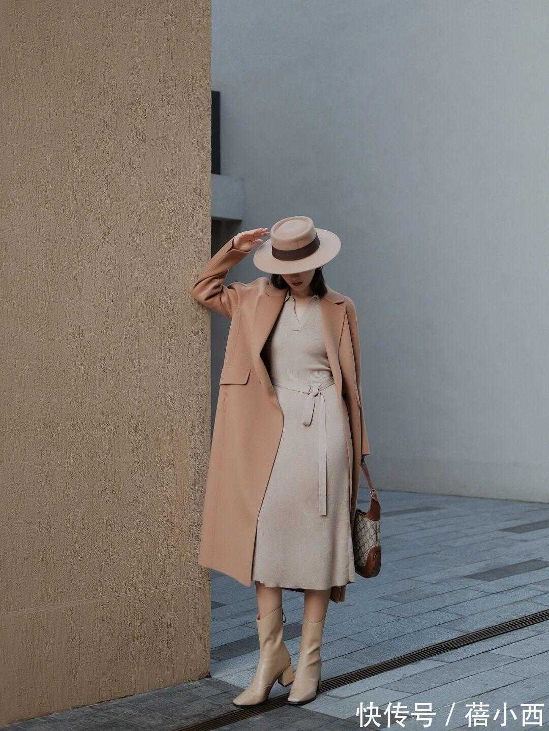 用力过猛|见过大场面的女人,秋冬都喜欢穿“大地色大衣”,时髦高级又大气