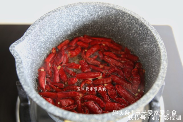 做好|家常麻辣烫做法,此种调料最重要,不能少,做好后比买的还好吃