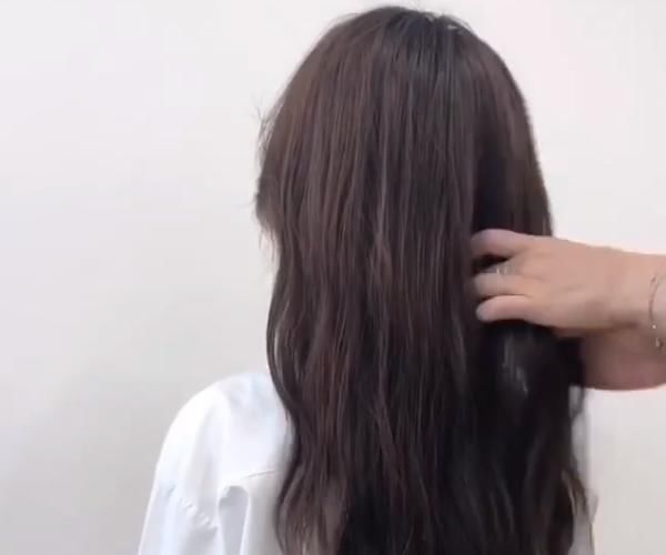 女孩换了款优雅编发后,没想到整个人气质都变了,女生:真的好好康