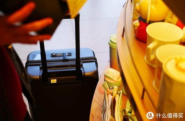 双十一 双十一拉杆箱看花眼了?到底该买哪款?我的选择是地平线8号