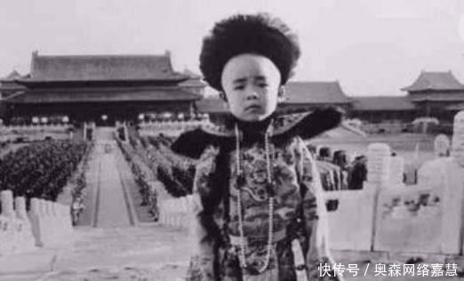 回话|溥仪下班准备坐公交,一帮人突然下跪高呼皇上,溥仪回话了