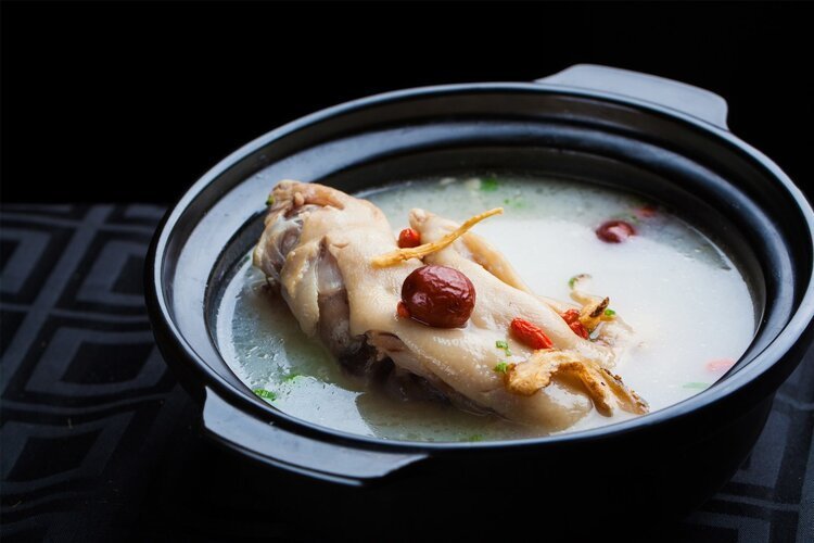 “盐”多必失?不吃盐,危害更大!