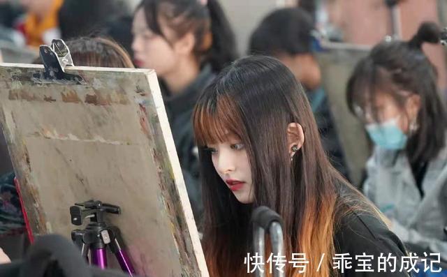 学霸|美术画作好坏如何“评判”,老师的“逆向审美”给出答案:丑≠差