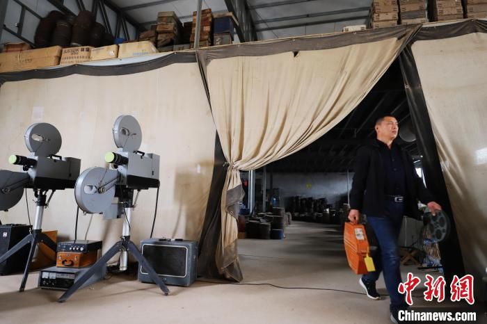 刘信平#光影记忆：河北平乡农民23年收藏逾3000部老影片