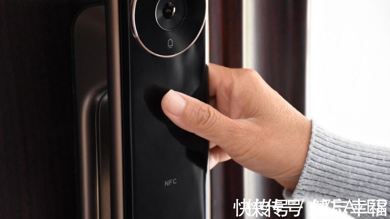 nfc|鹿客猫眼智能锁R1M：智能开锁体验 安防主动侦测