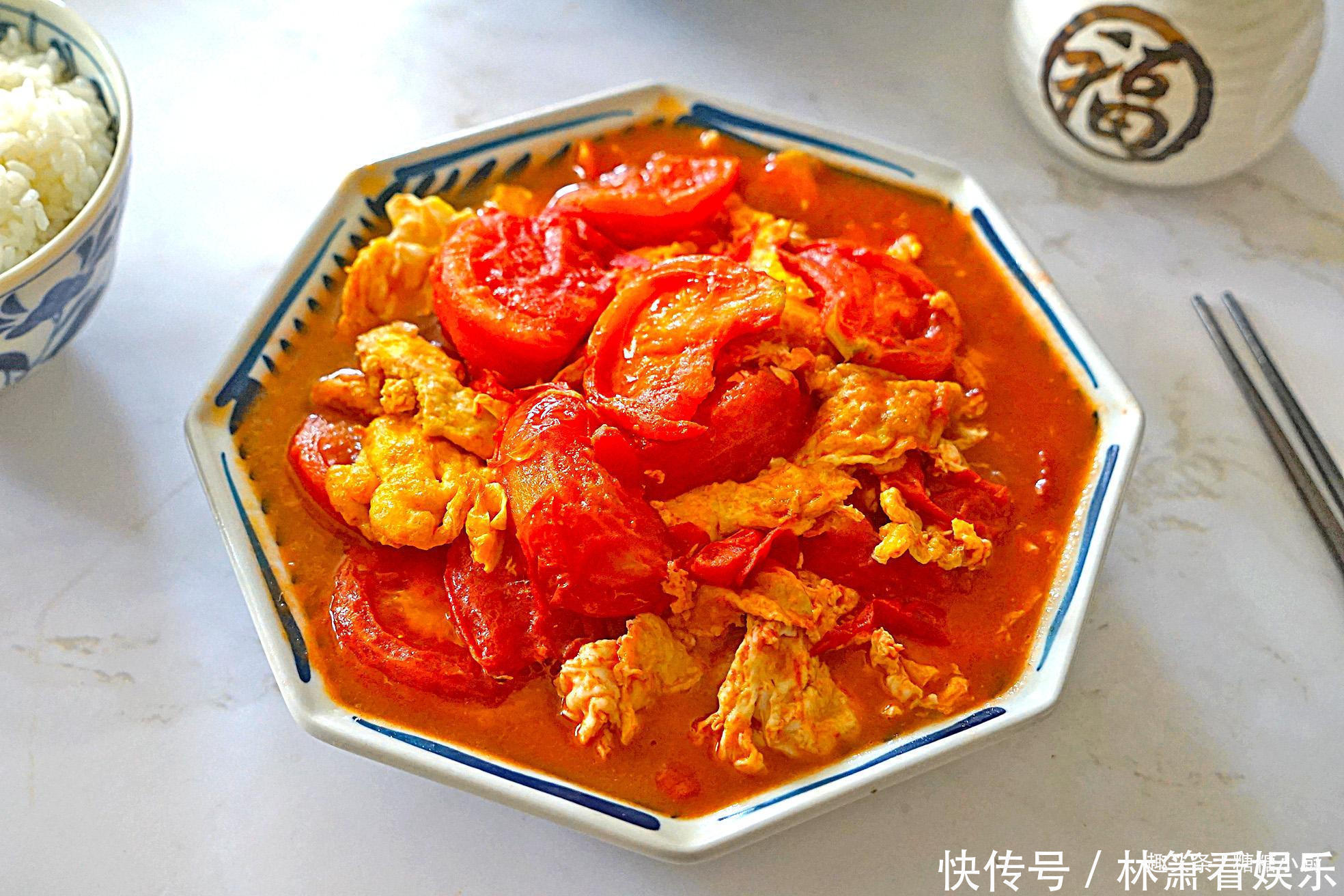 一家四口人，午餐只炒了三道菜，婆婆说比吃大鱼大肉更对胃口