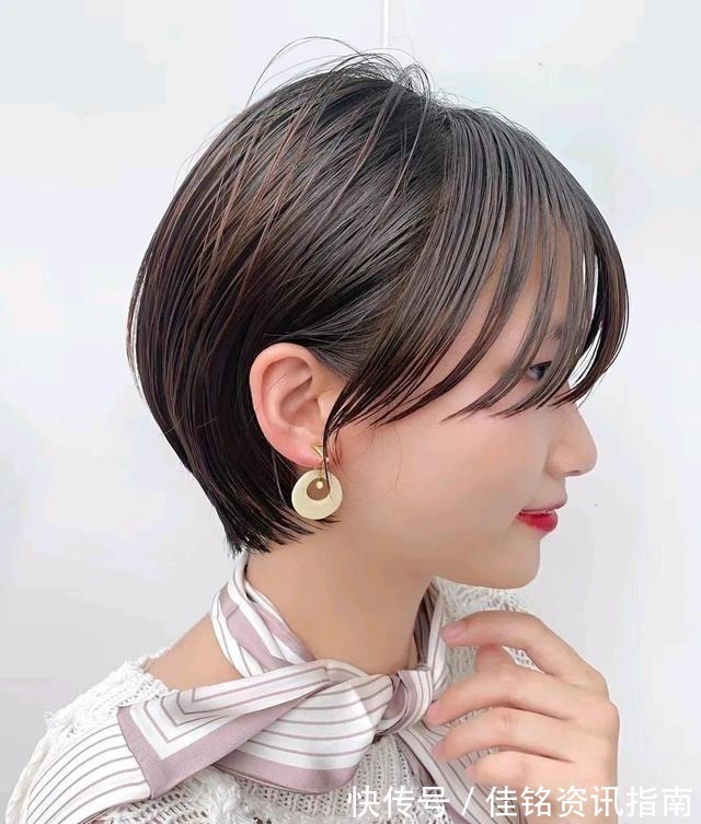 波波头 羊毛卷已过时,22款当下流行发型送给大家,直接剪就对了!