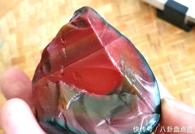 看到别人捡的石头才知道差距有多大了