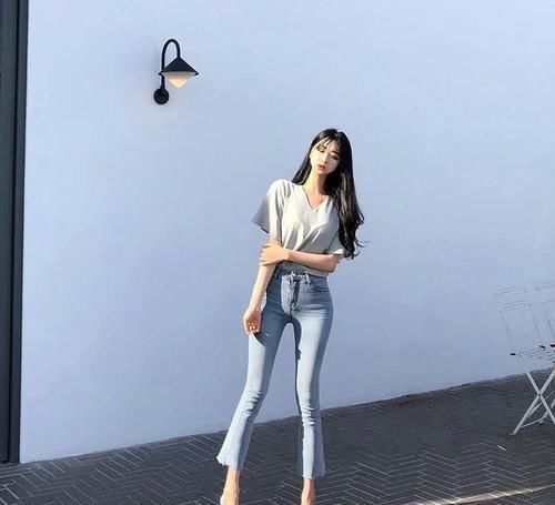 美丽大方|修身时尚的牛仔裤,清新优雅美丽大方,年轻妹子穿十分吸睛