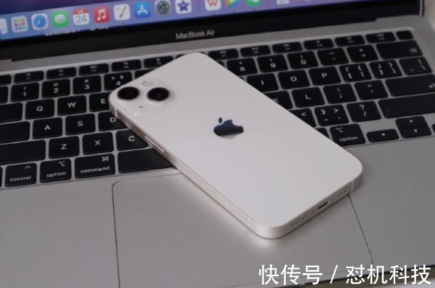 lcd|iPhone13一机难求，不给黄牛机会，我最后选择了两年前的iPhone11