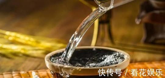 经常喝酒的人,要记住“3不,3吃”,帮你远离“酒精肝”!