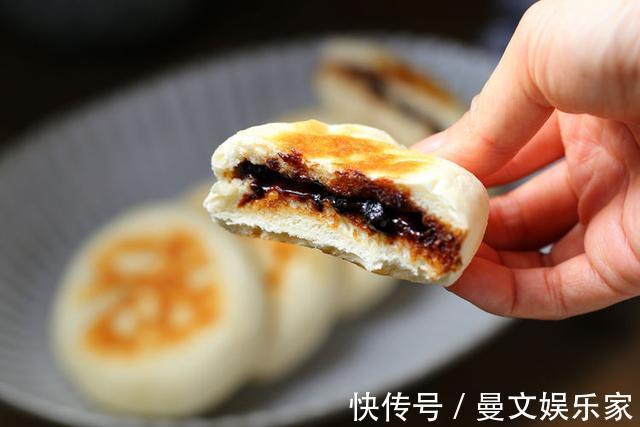 怎样做红糖发面饼最好吃教你一招，保证皮酥馅香，越吃越想吃