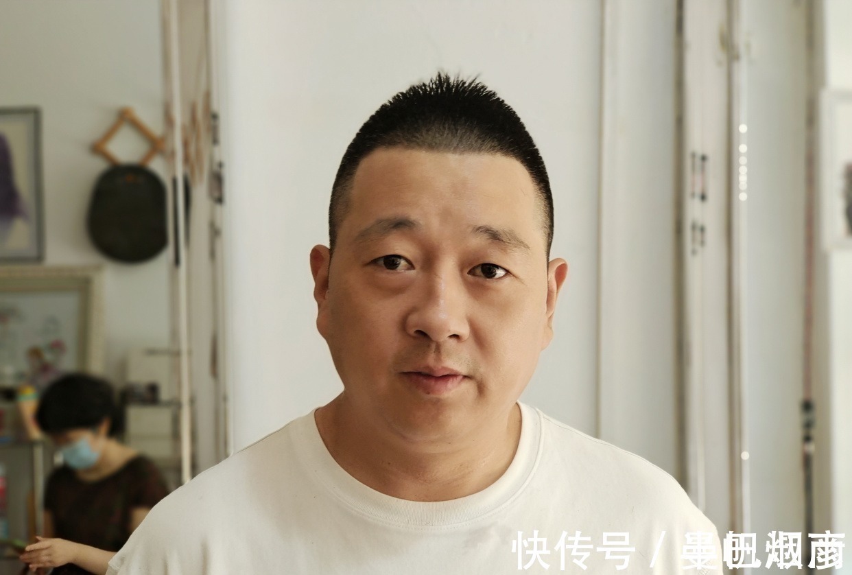 发型 男士发型不知怎么剪？试试这几款，让你帅到颜值翻倍