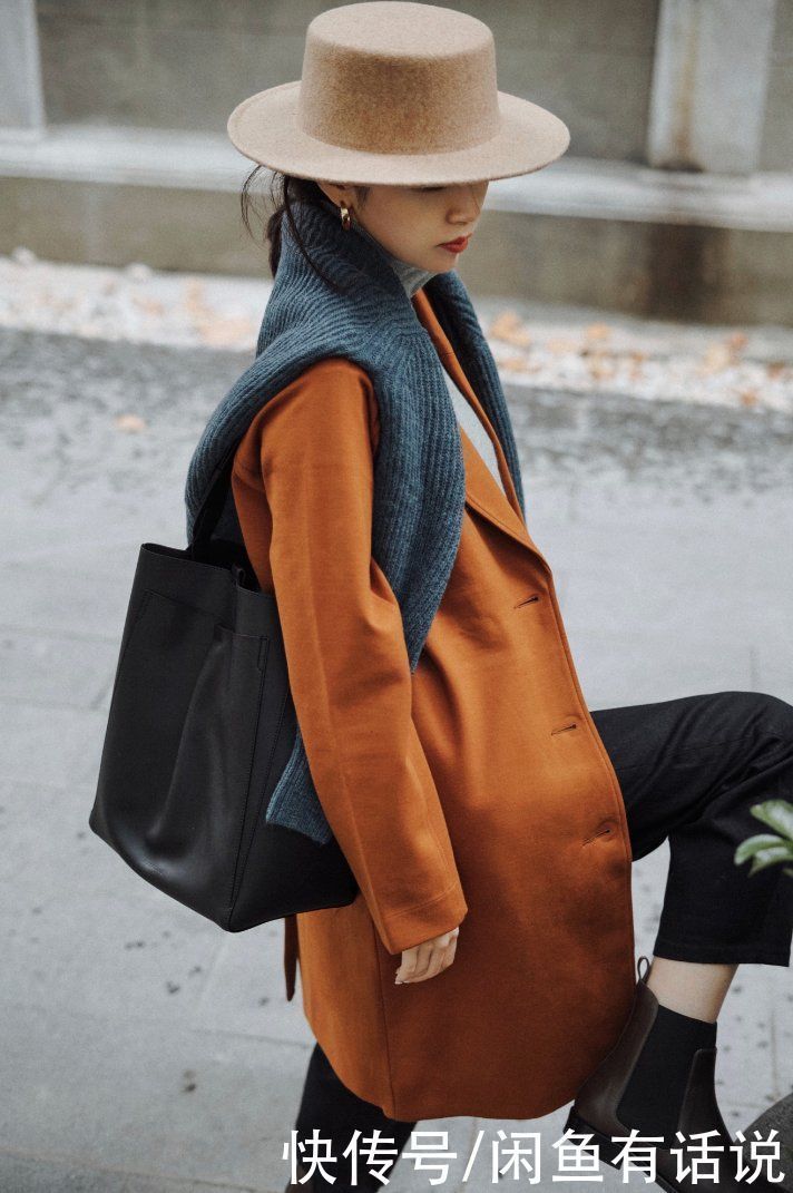 穿毛衣别总老一套,三木这4套“叠搭”就很时髦,基础款也显高级