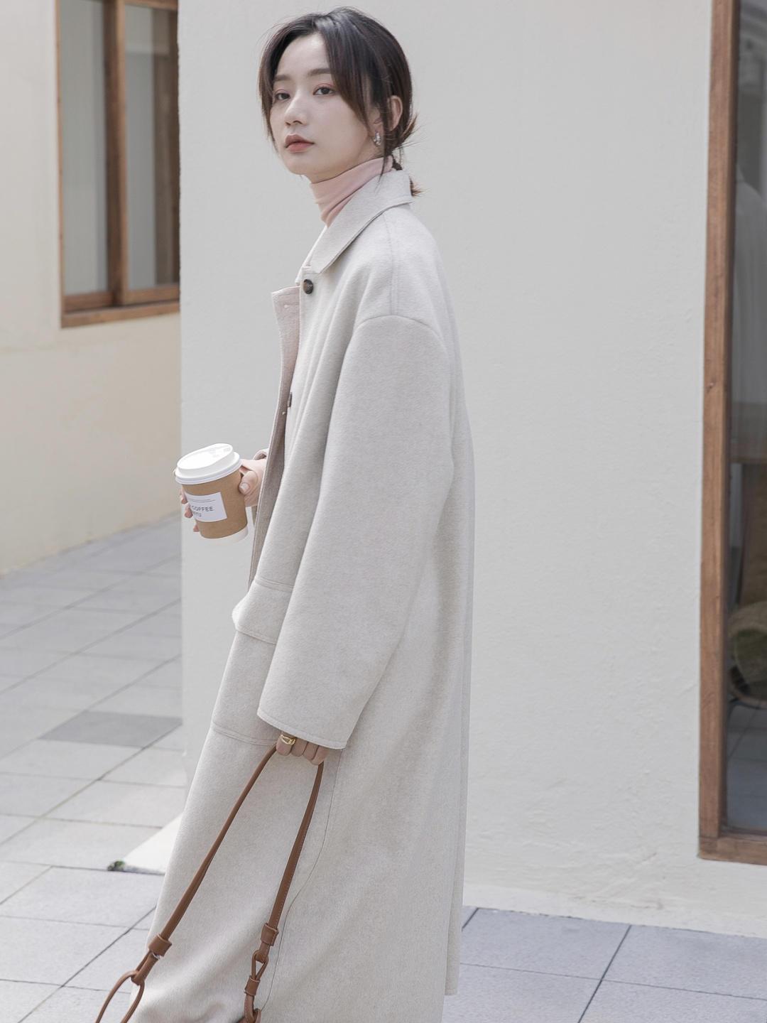 半身裙|职场法式穿搭指南,大u领针织衫+半身裙,穿起来气质又性感