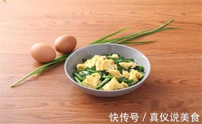 五年的厨师炒鸡蛋时加上这步,超出来的量大,味道好