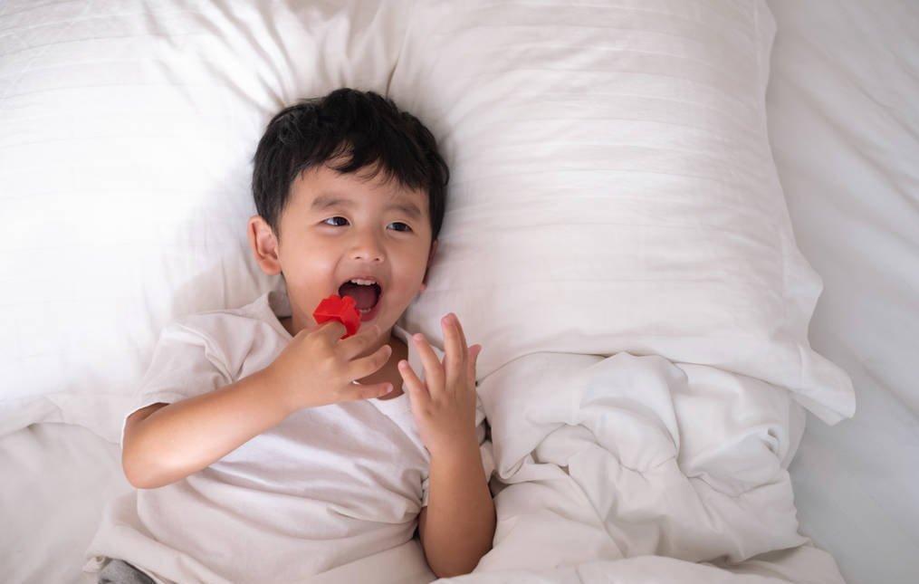 宝妈|给宝宝用枕头不能只看年龄,当他发出这些信号,宝妈就要准备了