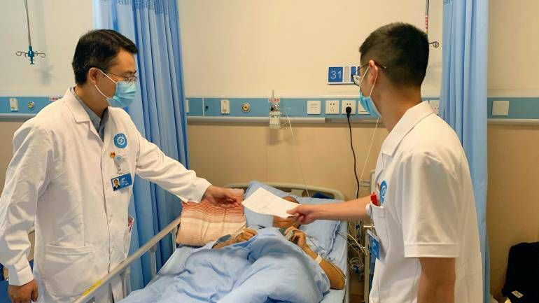 医生|男子连喝10罐饮料送医抢救 医生提醒：糖尿病人一定要管住嘴