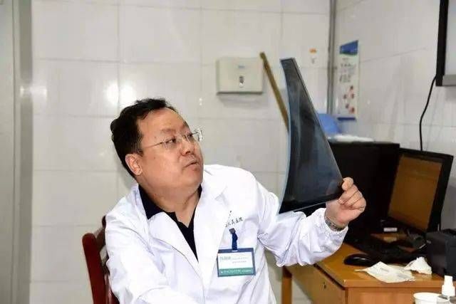  癌变|46父女双双查出肠癌，医生坦言：这“玩意”吃多了，肠道易癌变！