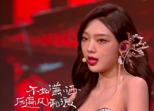 火箭少女101解散8个月,吴宣仪消瘦,赖美云变化最大?