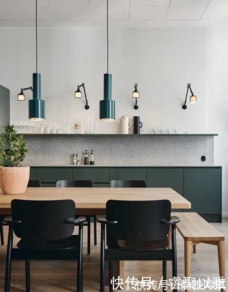 搭配|看上去一尘不染的厨房,大家都用了这几种配色~