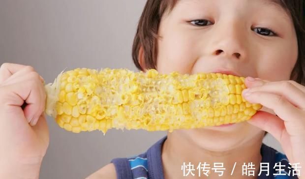 犯错|宝宝2岁前不能碰的4种辅食，看似营养实则伤肠胃，妈妈们别犯错