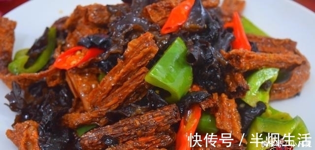 木耳炒腐竹最好吃的做法,简单美味又下饭,看看你喜欢吃不?