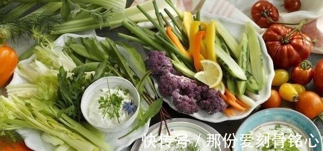 嘌呤|很全的“食物嘌呤等级表”,痛风患者收好,降尿酸,痛风不反复