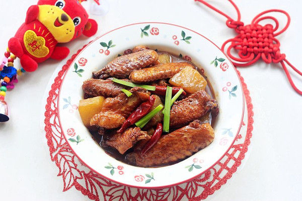 土豆烧鸡翅|土豆烧鸡翅