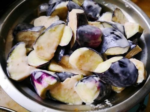 这道菜|“血液清道夫”被发现,一周吃2次,相当于给血管“大扫除”!