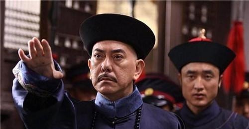 衣锦还乡|清官衣锦还乡怕被乡亲笑话,装一车砖头充面子,皇帝换成真银子