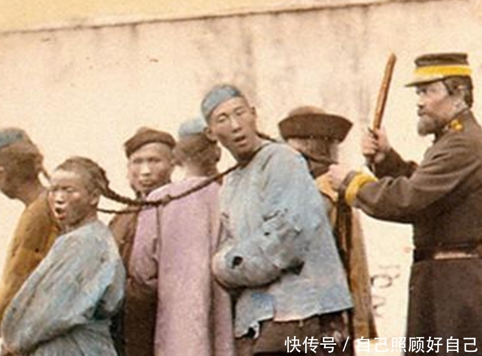 宫女|1893年清朝彩照:紫禁城里的美丽宫女,华衣锦服的清秀僧人!