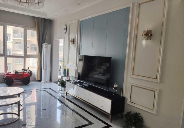 装饰|130平米复式房超宽敞,刚入住忍不住晒晒图,简约装修温馨大气