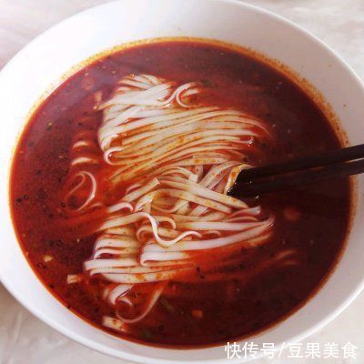 青菜|大人小孩都爱吃的#夏日开胃餐#酸汤面，学起来