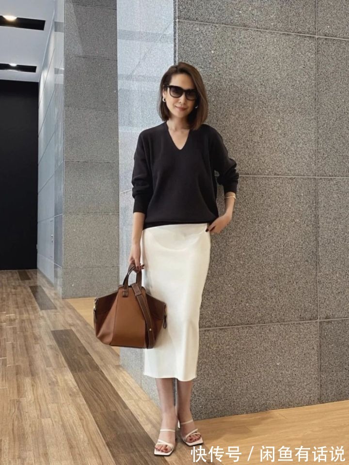 基础|50岁阿姨们这样穿真美,明明是简单基础的穿搭,看着却显贵还时髦