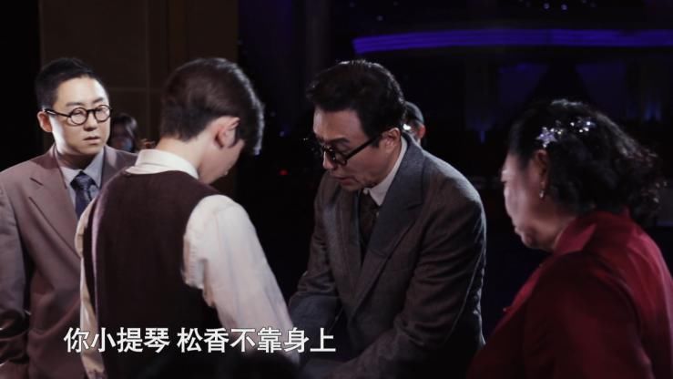  义勇军|戏剧舞台演绎国歌编创，《故事里的中国》带您感受《义勇军进行曲》的慷慨激昂！