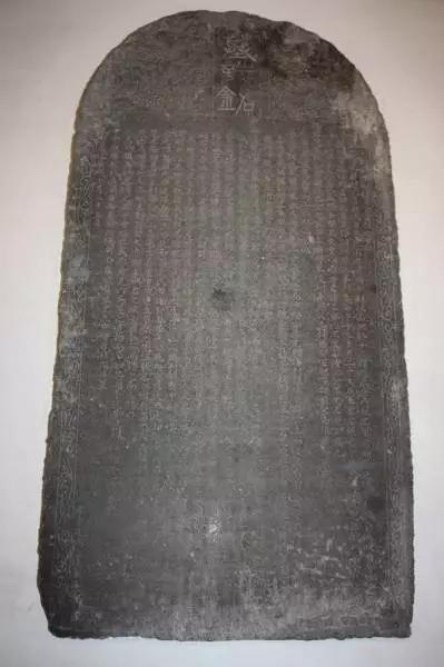 最“傻”盗墓贼,盗了个大墓,国宝一件都没拿