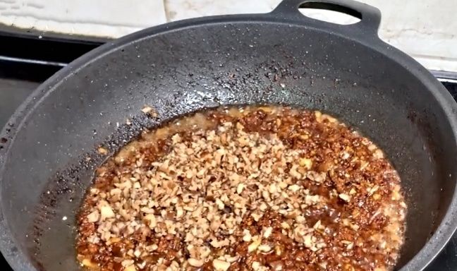 黄豆酱|入秋后,妈妈教我做炸酱,配方和做法告诉你,拌面拌饭都好吃