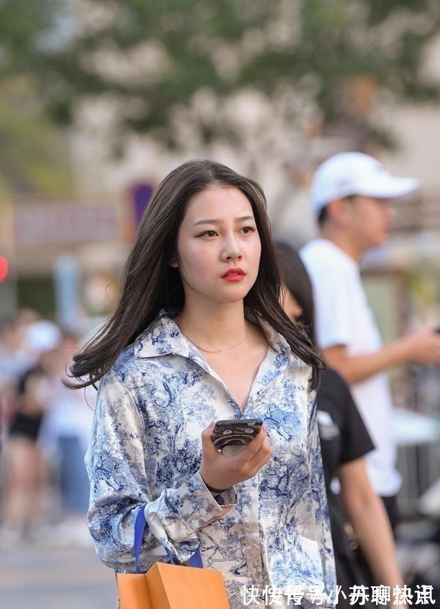 微胖 看这美女才知道什么叫微胖最好!穿搭随和但不随意!