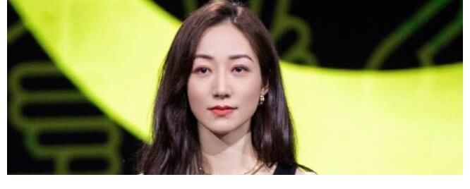 導(dǎo)演請(qǐng)指教影評(píng)人真犀利，韓雪首秀翻車，淚灑現(xiàn)場(chǎng)并非因遭狠批