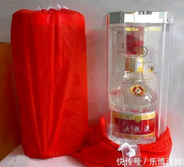 酒量再好4种白酒也别碰,一杯可能就被“放倒”