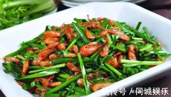 肚腩|女性不想肚子鼓鼓，不妨多吃以下3道菜，清腸排毒，撫平肚腩