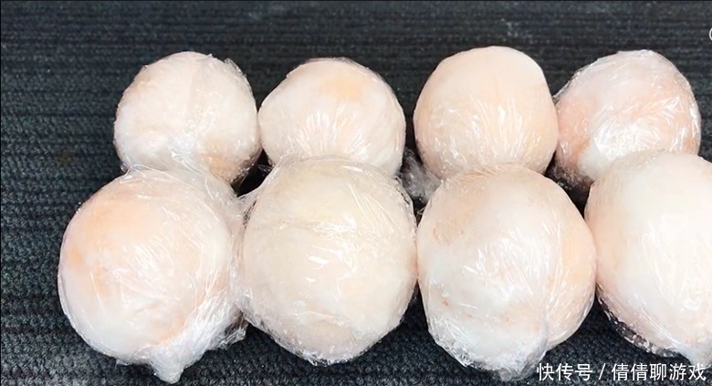 快速腌鸡蛋的做法，我们家每次都是这么腌的，个个流油，太好吃了