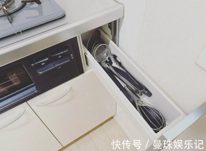 餐具|日本一家四口的极简生活:用最少的物品,过上最幸福的日子
