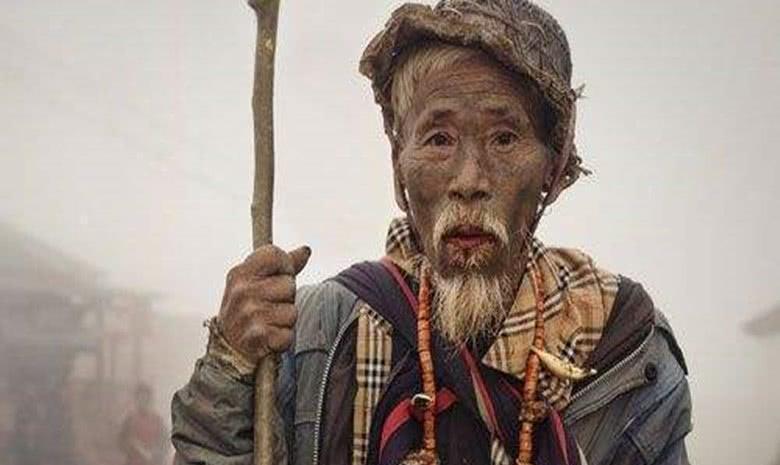 人人都知“可怜之人必有可恨之处”,下半句更经典,但鲜为人知