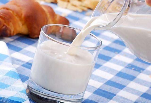 干燥剂|5岁男童眼睛被“炸伤”,打开零食后,这个东西要尽快扔掉